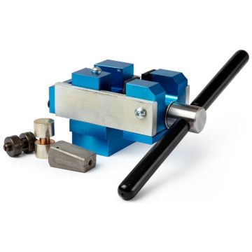 Flaring Tool Universal  3/16 & 1/4